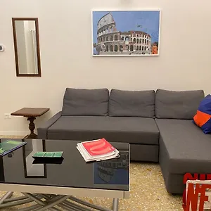 Apartment Pinciana C23, Rome